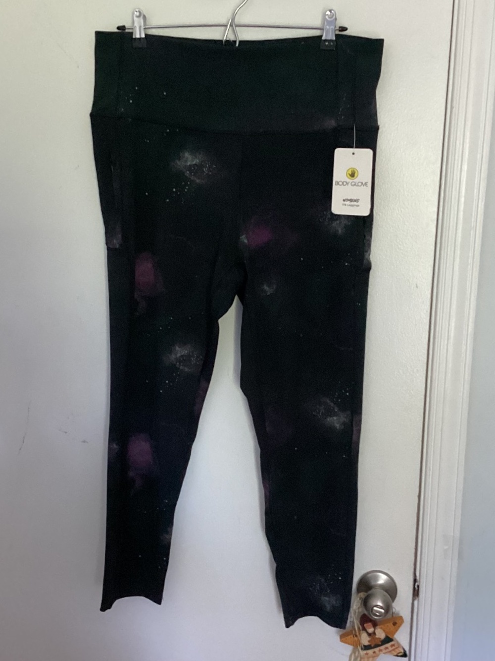 NWT BODY GLOVE WOMANS PLUS 2X 7/8 LEGGINS WATERCOLOR TIEDYE BLACK MEDIA POCKETS